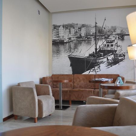 Hotel Atrium Elblag Buitenkant foto