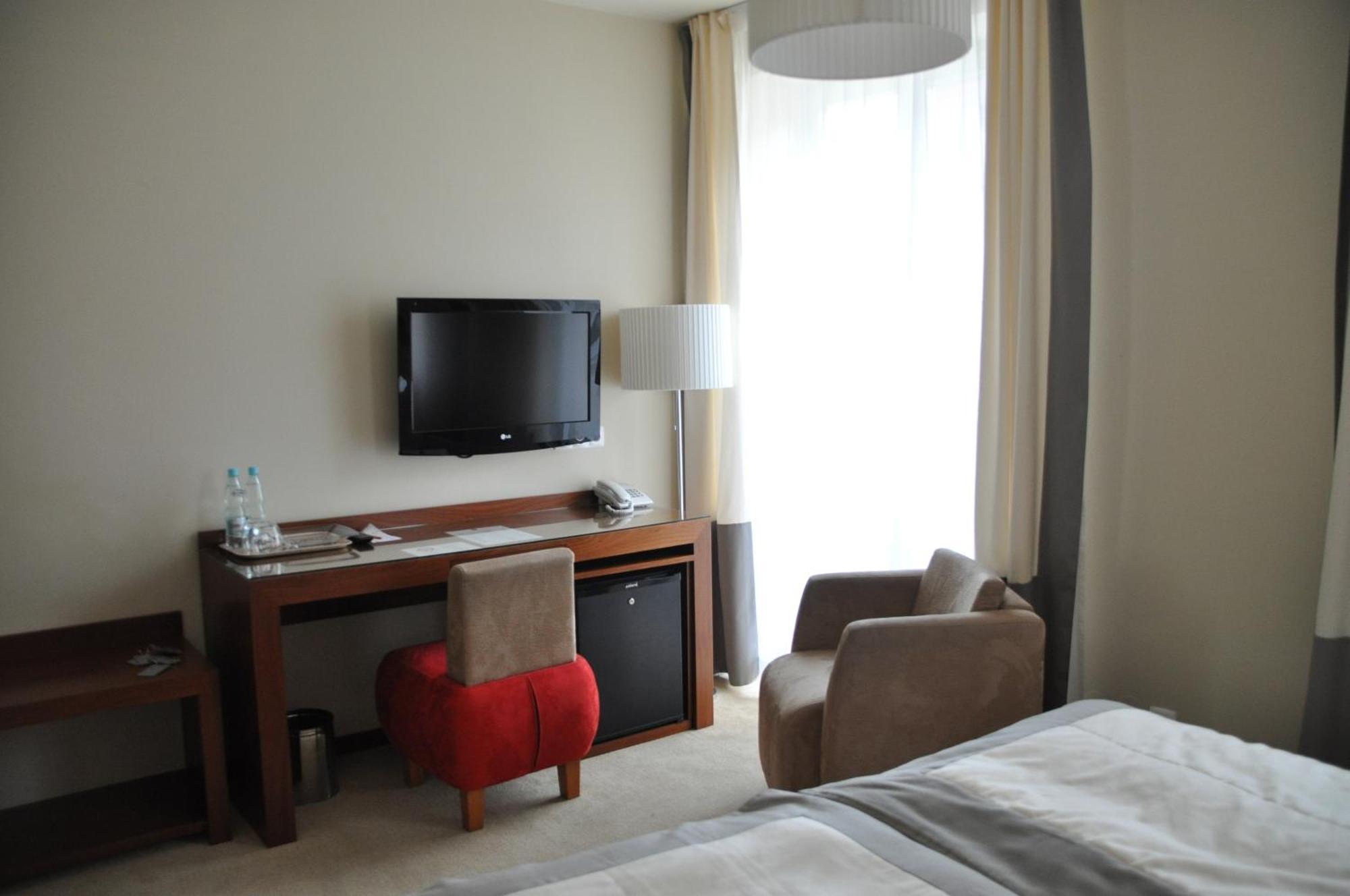 Hotel Atrium Elblag Buitenkant foto