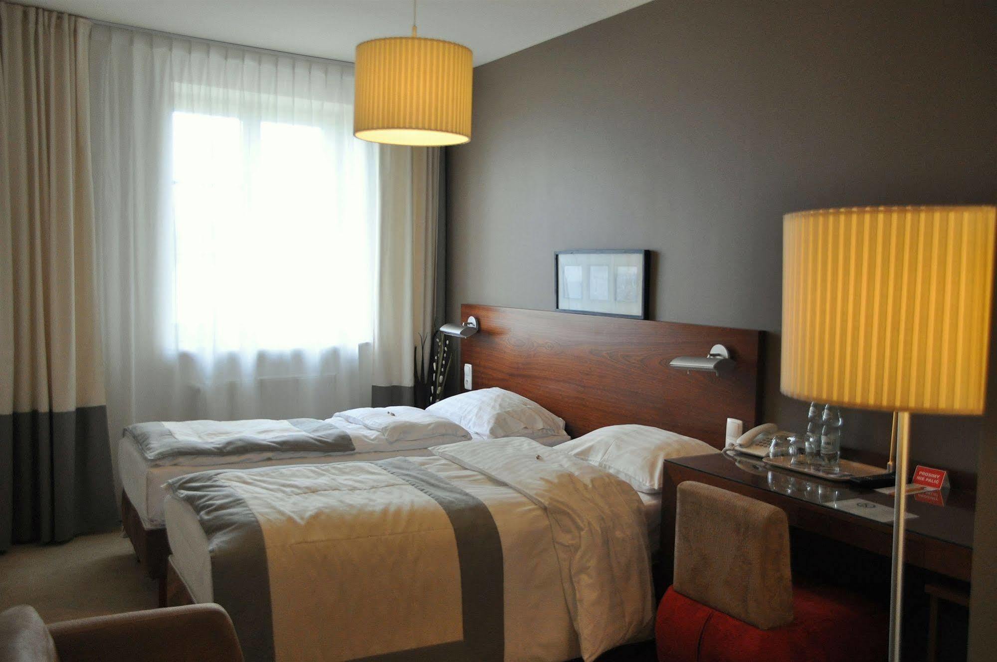 Hotel Atrium Elblag Buitenkant foto